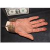 Image 2 : 300 EPHIALTES SCREEN USED HERO HAND WITH BRACELET USED AS JESTER