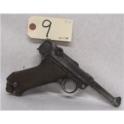 LUGER P08 HANDGUN