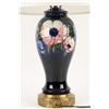 Image 4 : Moorcroft Pottery Lamp