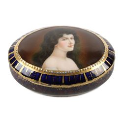 Royal Vienna Covered Cameo Dish