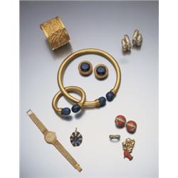 A PAIR OF GOLD AND DIAMOND EARCLIPS