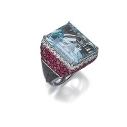 AN AQUAMARINE, TOURMALINE AND DIAMOND RING