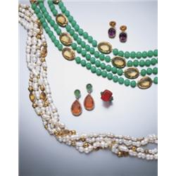 A STYLISH SET OF FIRE OPAL, EMERALD AND DIAMOND JEWELRY