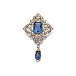 AN IMPRESSIVE BURMESE SAPPHIRE AND DIAMOND CLIP BROOCH, CA. 1970