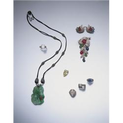 A SET OF MULTI-GEM AND DIAMOND JEWELRY, CA. 1925