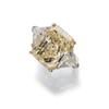 Image 1 : A FANCY YELLOW DIAMOND AND DIAMOND RING