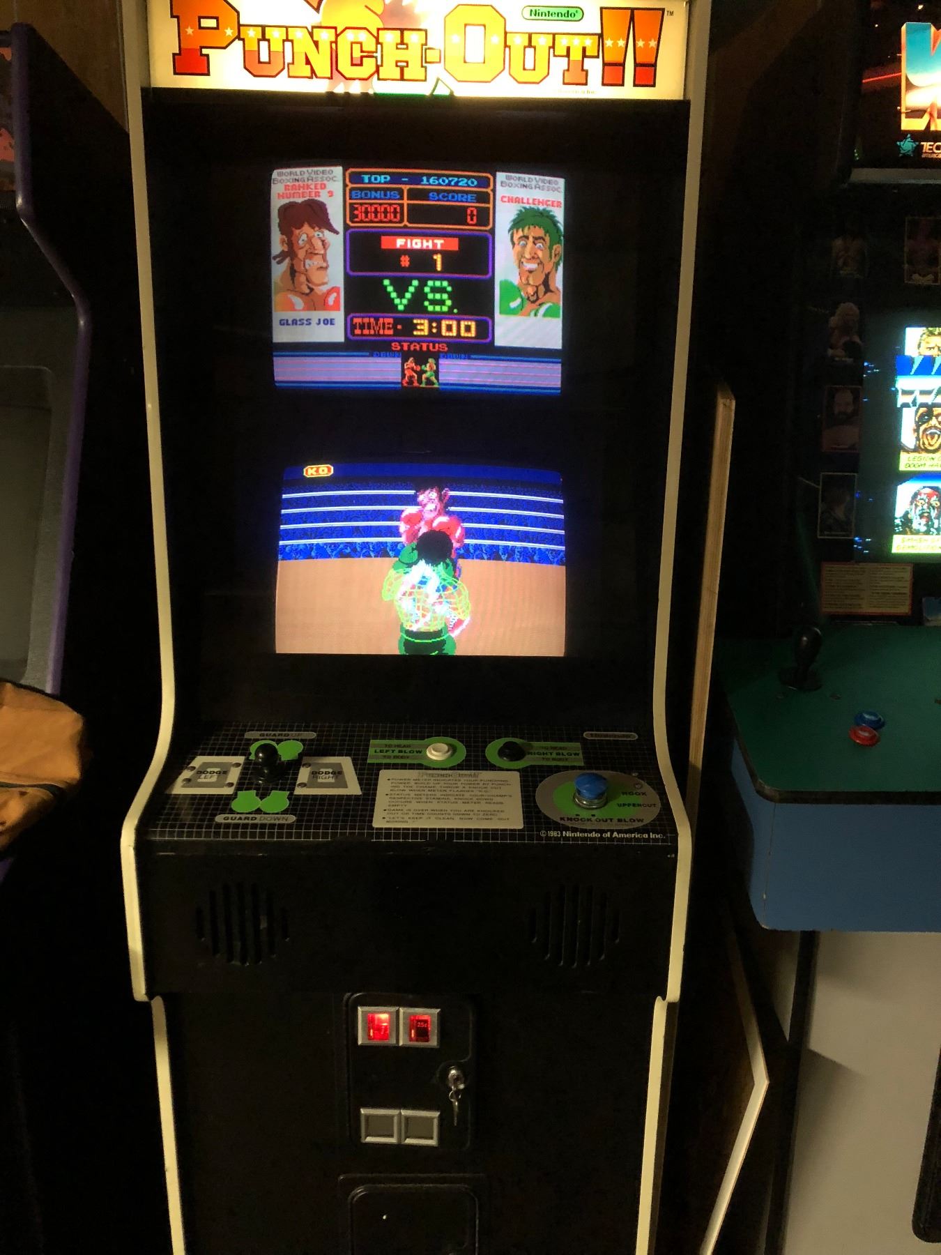 NINTENDO PUNCH OUT ARCADE GAME W/ DUAL SCREEN (MINT CONDITION) VERY RARE