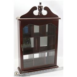 MINI DISPLAY CABINET
