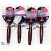 Image 1 : 4 HAIR BRUSHES