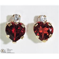 21) 10 KT GOLD EARRINGS WITH HEART SHAPED GARNET