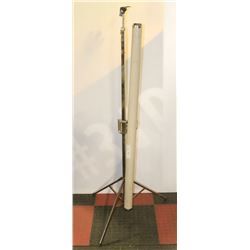 VINTAGE PROJECTOR SCREEN