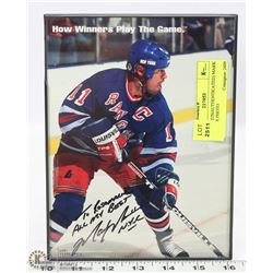 SIGNED (UNAUTHENTICATED) MARK MESSIER PHOTO