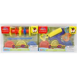 LOT OF 2 DIFFERENT KIDS DOUGH SUPER MINI SETS