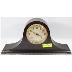 ANTIQUE NEW HAVEN MANTLE CLOCK.