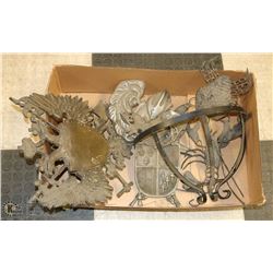 FLAT OF METAL WALL ART