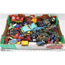 LARGE FLAT FULL OF DIECAST CARS & TRUCKS,