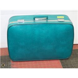 VINTAGE TURQUOISE SUITCASE
