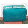 Image 1 : VINTAGE TURQUOISE SUITCASE