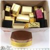 Image 1 : BOX OF JEWELRY GIFT BOXES STACKABLE TOWER GIFT