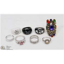 LOT OF 7 ASSORTED RINGS