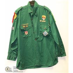 VINTAGE SCOUTS CANADA UNIFORM SHIRT WITH BADGES