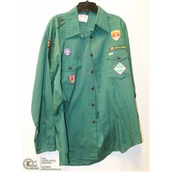 VINTAGE SCOUTS CANADA UNIFORM SHIRT WITH BADGES