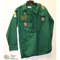 VINTAGE SCOUTS CANADA UNIFORM SHIRT WITH BADGES
