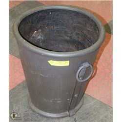 GREY PLANTING POT WITH SIDE HANDLES -