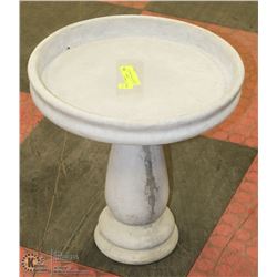 CONCRETE 2 PIECE BIRDBATH 15"X15"