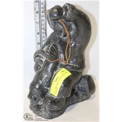 WOLF ORIGINAL SOAP STONE INUIT CARVING.