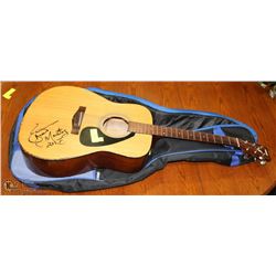 YAMAHA 310 ACOUSTIC GUITAR WITH SOFT CASE