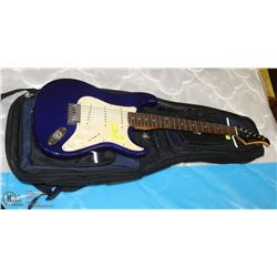 ELECTRIC GUITAR SILVERTONE PURPLE WITH SOFT CASE