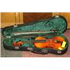 Image 1 : SUZUKI 1/8 SIZE VIOLIN WITH BOW AND HARD CASE