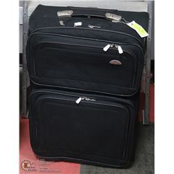 LARGE BLACK SAMSONITE SUITCASE & 2 SUIT HOLDERS