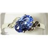 Image 1 : 28) 10K WHITE GOLD TANZANITE AND DIAMOND RING