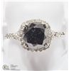 Image 1 : 49) 14K WHITE GOLD BLACK AND WHITE DIAMOND RING