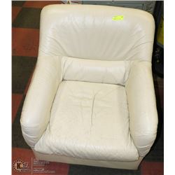 BEIGE LEATHERETTE ARMCHAIR (USED)