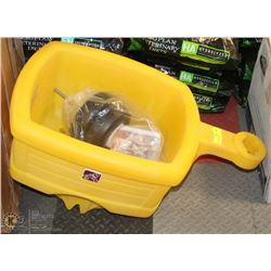 BRAND NEW STEP 2 PEDAL FARM TRACTOR TRAILER