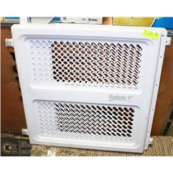 SAFETY BABY GATE