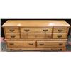Image 1 : 8 DRAWER OAK FRONT WOOD DRESSER.
