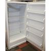 Image 2 : PAWN SHOP FRIGIDAIRE UPRIGHT FREEZER. UNTESTED