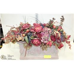 SHOWHOME DRIED FLOWER ARRANGEMENT 15"X13"TALL