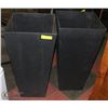 Image 1 : 2 TALL OUTDOOR FLOWER POTS