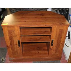 RUSTIC PINE ENTERTAINMENT STAND WITH 2 DOORS