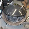 Image 1 : LARGE FIREPIT 28" WIDE