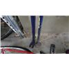 Image 3 : TWO WRECKING BARS