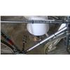 Image 2 : GREY MEDALIST ROAD BIKE
