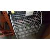 Image 2 : WHITE WIRE RACK
