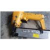 Image 2 : BOSTITICH T35 AIR NAILER