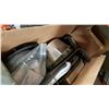 Image 2 : BOX OF BAKING PANS AND COFFEE MUGS